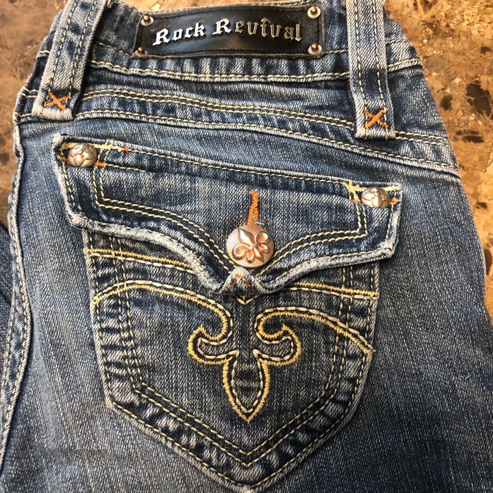 Rock Revival Jeans Gwen. Size 26, 31” inseam